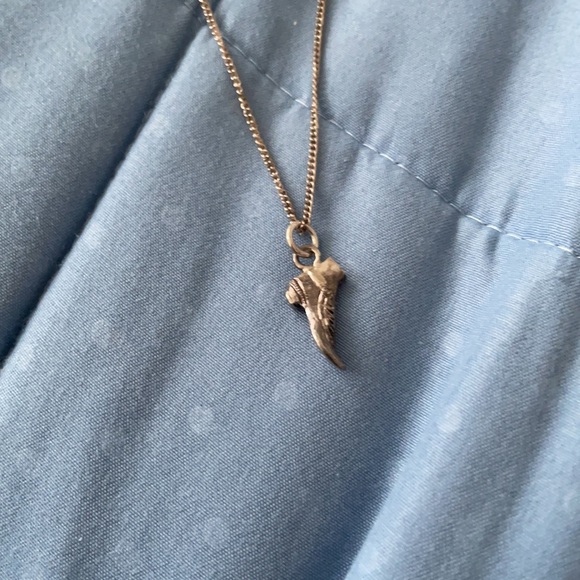 Jewelry - Vintage  925 Silver Pendant And Chain